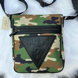 New GUESS Camo Men’s Bag